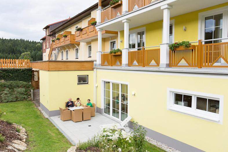 Gasthof-Pension Nordwald Harbach  Экстерьер фото